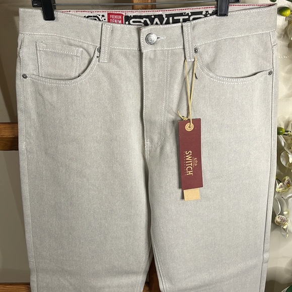 NWT- Switch New York & Co. Premium Denim Jeans - Picture 4 of 8